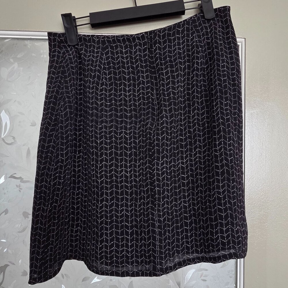 Lightweight Silk lined skirt - size 10